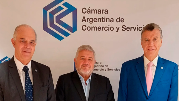 El presidente de la COMARB Mag. CP. Luis María Capellano se reunió en la Cámara Argentina de Comercio y Servicios (CAC) y participó en la Comisión de Economías Regionales de la Entidad